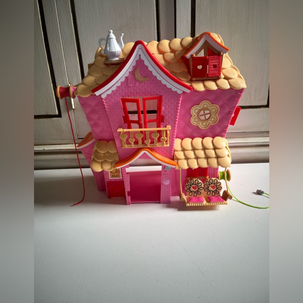 Lalaloopsy Mini Sew Sweet House 3-story playhouse pretend play preschool